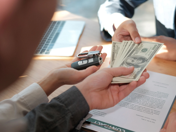 十堰讨债公司分享债务纠纷解决途径对比：诉讼与委托催收的成本收益分析